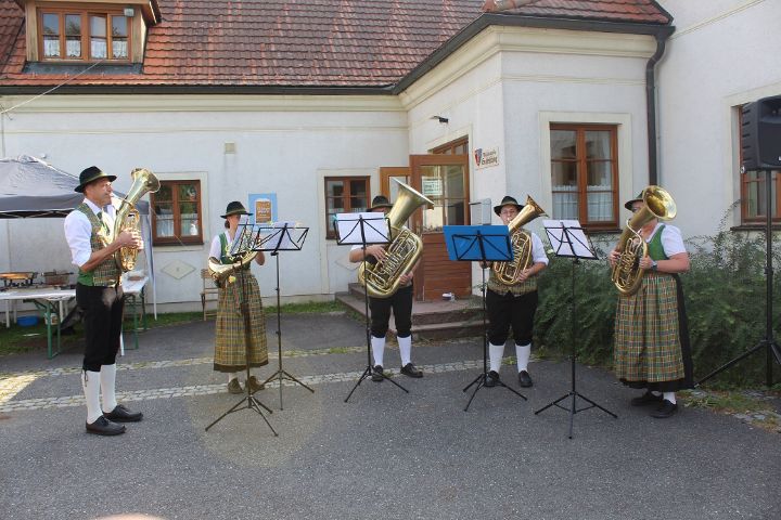  Foto Weisenblasen Grafenschlag - Grafenschlag